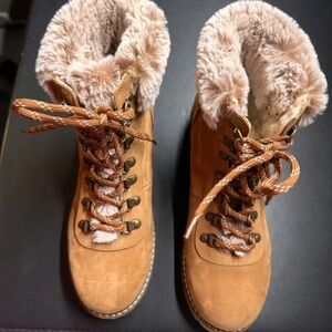 Women's Tan Fur-Lined Winter Boots